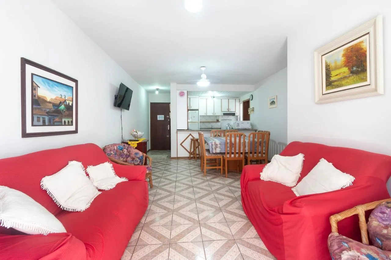 Apartamento A 150 Metros Da Praia De Mariscal. Bombinhas